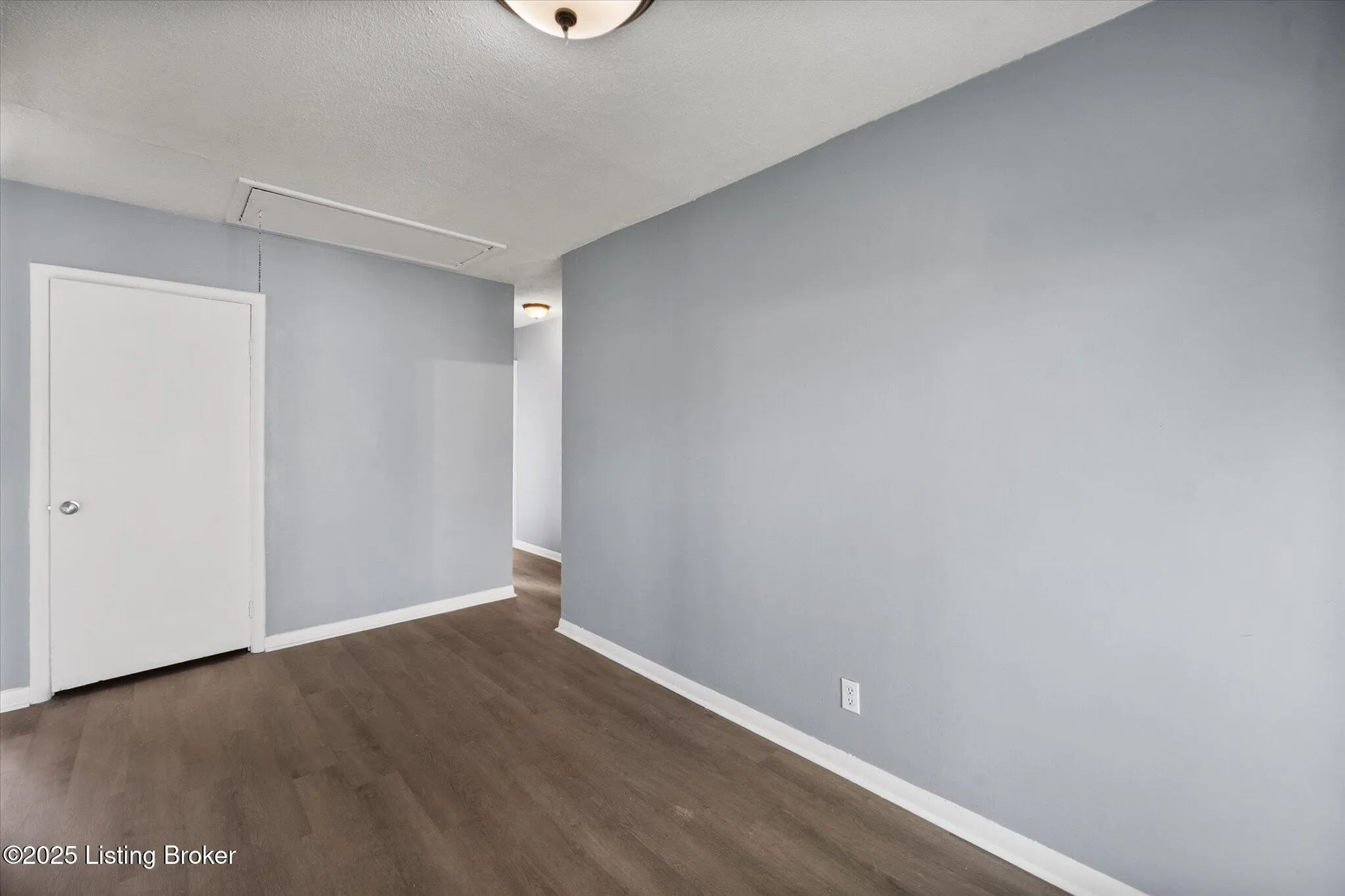 Louisville, Kentucky 40218, United States, 3 Bedrooms Bedrooms, ,1 BathroomBathrooms,Residential,Active,147976