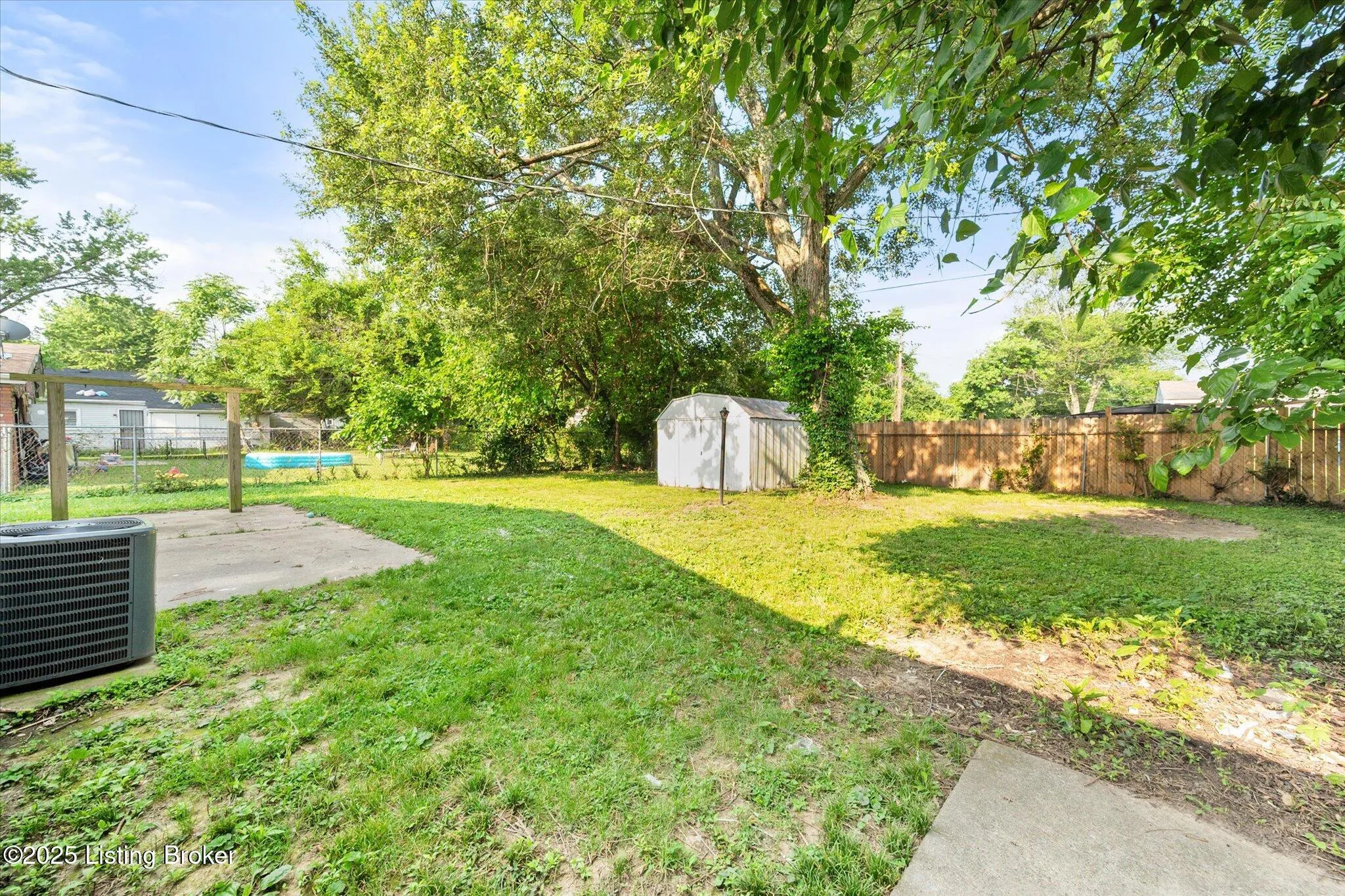 Louisville, Kentucky 40218, United States, 3 Bedrooms Bedrooms, ,1 BathroomBathrooms,Residential,Active,147976