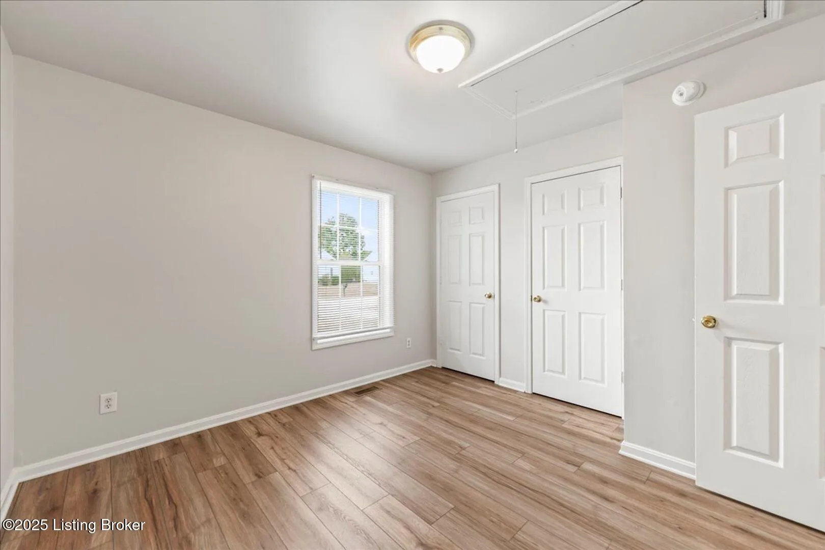 Shepherdsville, Kentucky 40165, United States, 3 Bedrooms Bedrooms, ,2 BathroomsBathrooms,Residential,Active,186270