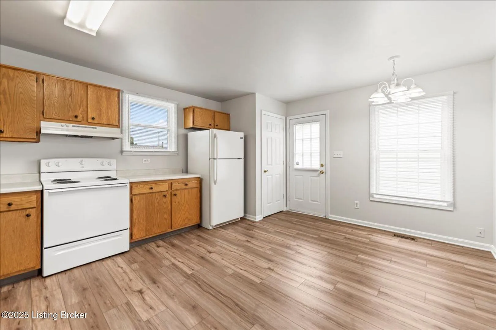 Shepherdsville, Kentucky 40165, United States, 3 Bedrooms Bedrooms, ,2 BathroomsBathrooms,Residential,Active,186270