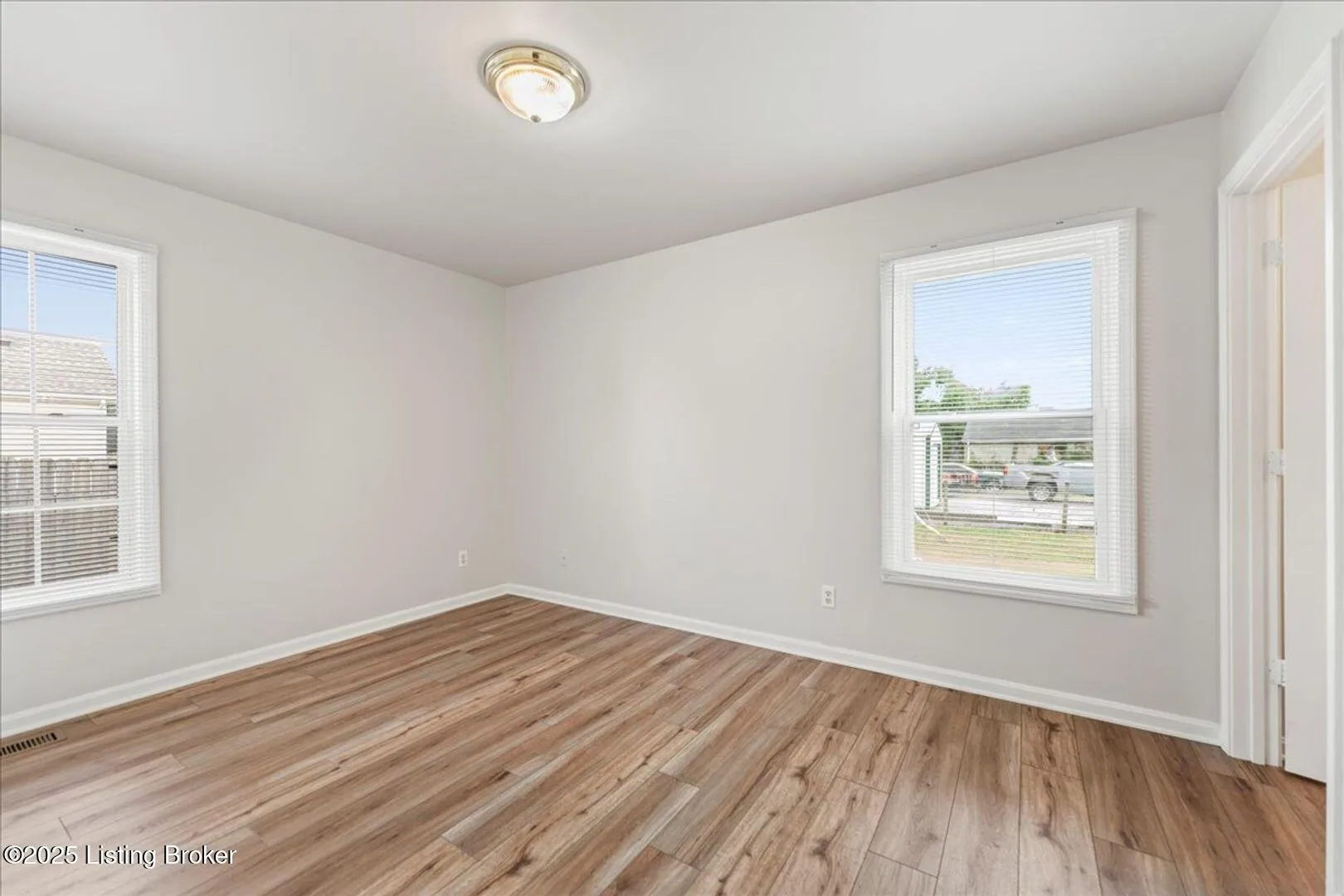 Shepherdsville, Kentucky 40165, United States, 3 Bedrooms Bedrooms, ,2 BathroomsBathrooms,Residential,Active,186270