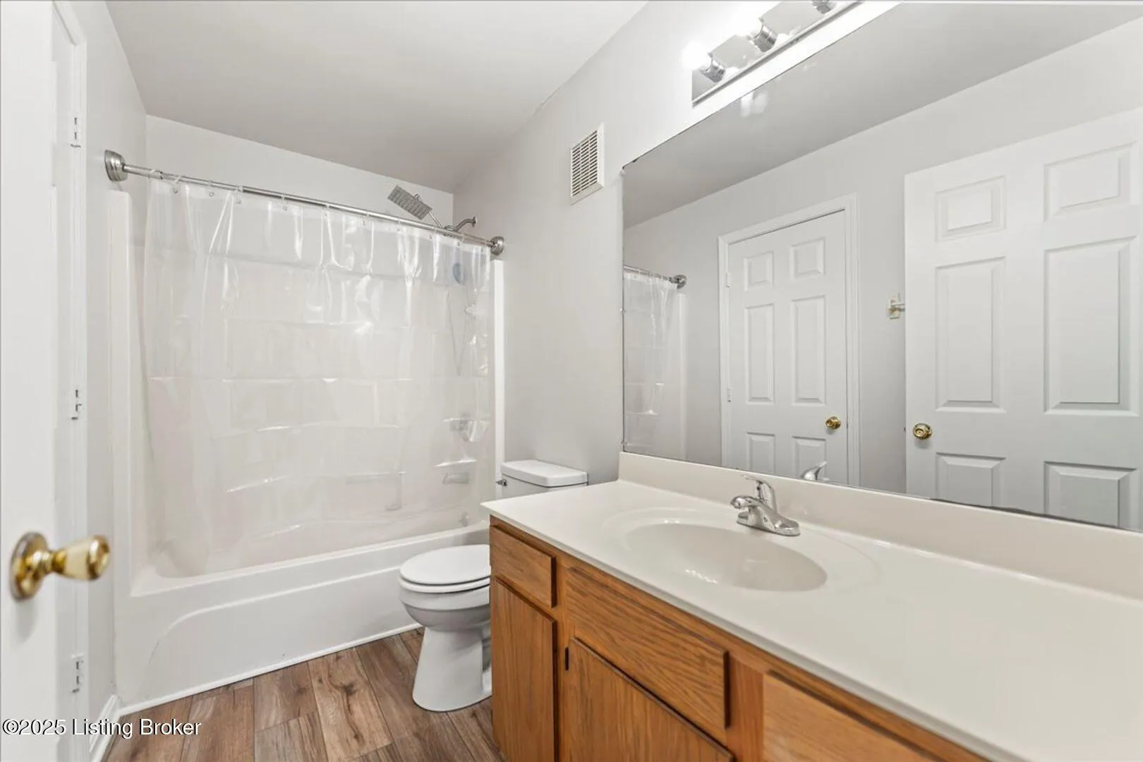 Shepherdsville, Kentucky 40165, United States, 3 Bedrooms Bedrooms, ,2 BathroomsBathrooms,Residential,Active,186270