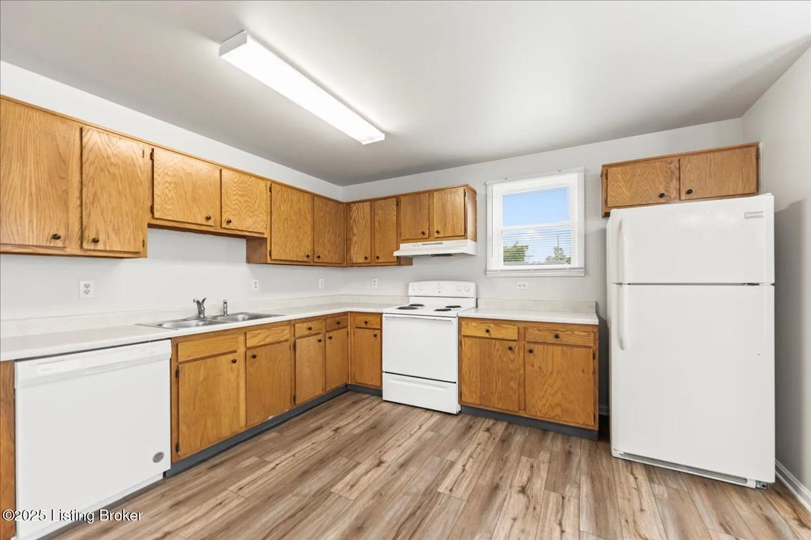 Shepherdsville, Kentucky 40165, United States, 3 Bedrooms Bedrooms, ,2 BathroomsBathrooms,Residential,Active,186270