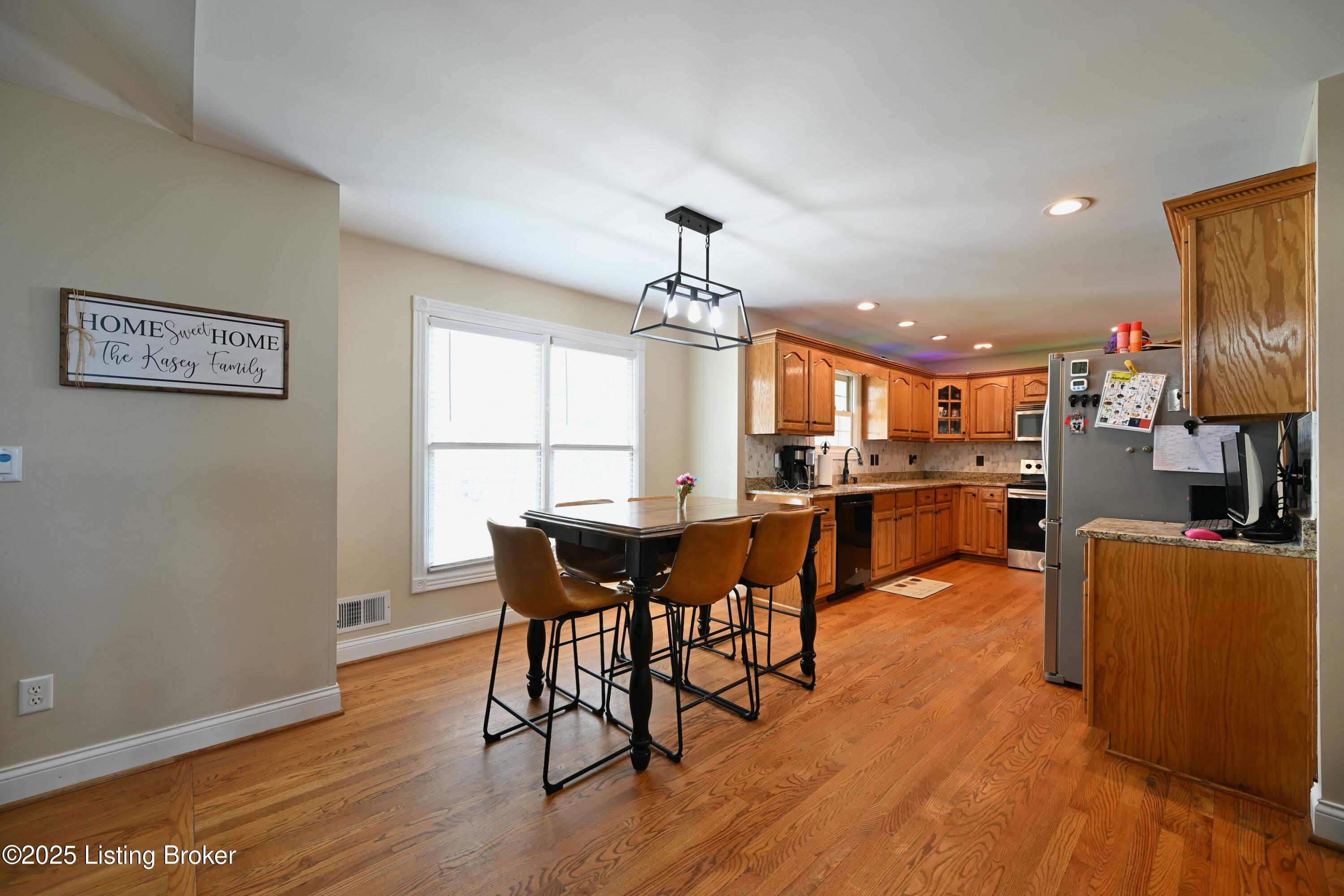 204 Bayberry Ct, Mt Washington, Pennsylvania image 9