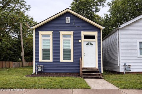 Photo of 1741 Hale Ave, Louisville, KY 40210 (MLS # 1714877)