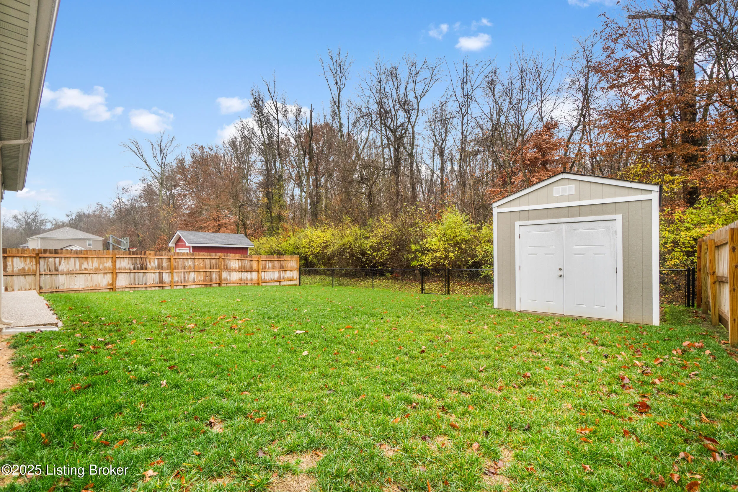 Louisville, Kentucky 40272, United States, 3 Bedrooms Bedrooms, ,2 BathroomsBathrooms,Residential,Active,248887