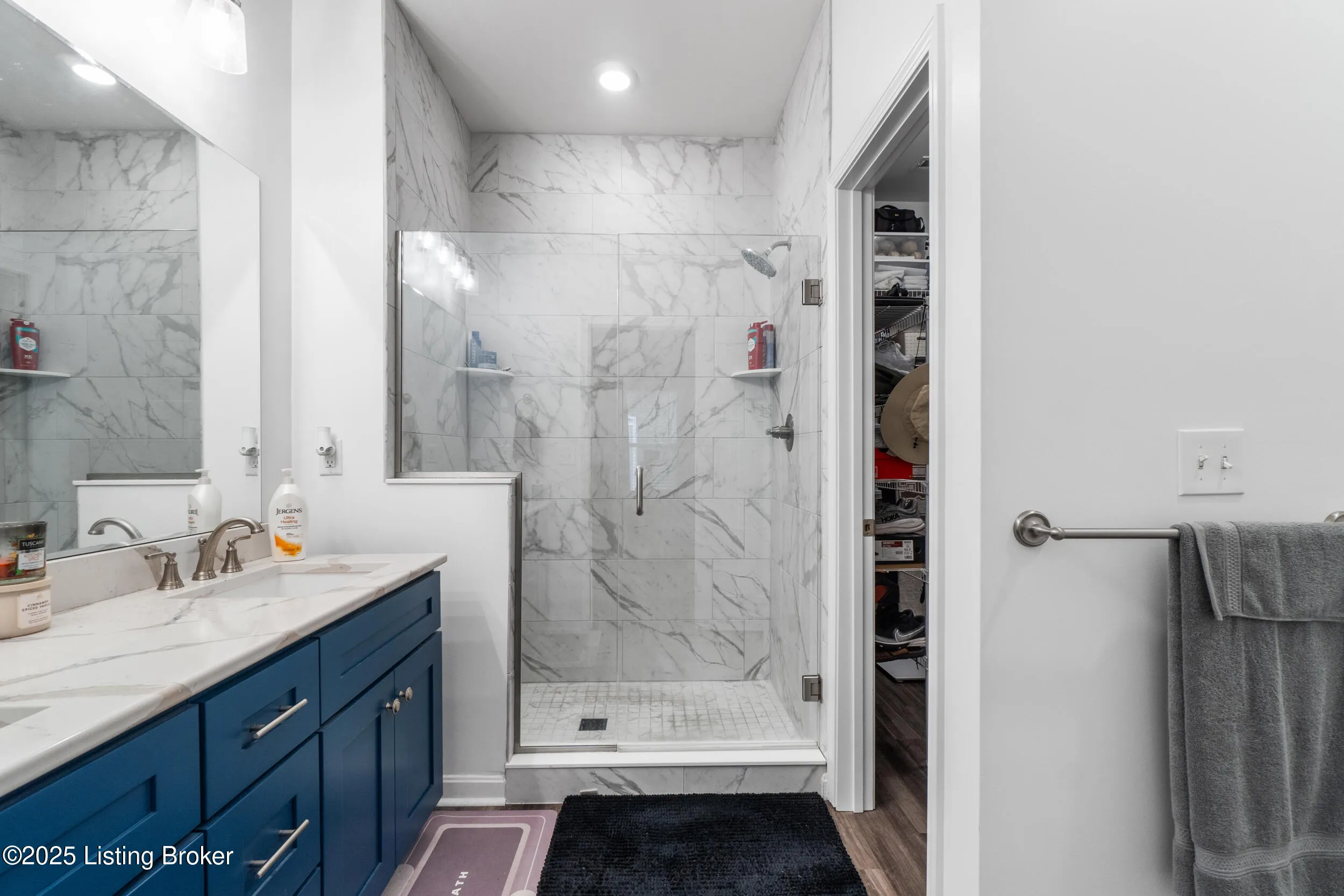 Louisville, Kentucky 40272, United States, 3 Bedrooms Bedrooms, ,2 BathroomsBathrooms,Residential,Active,248887