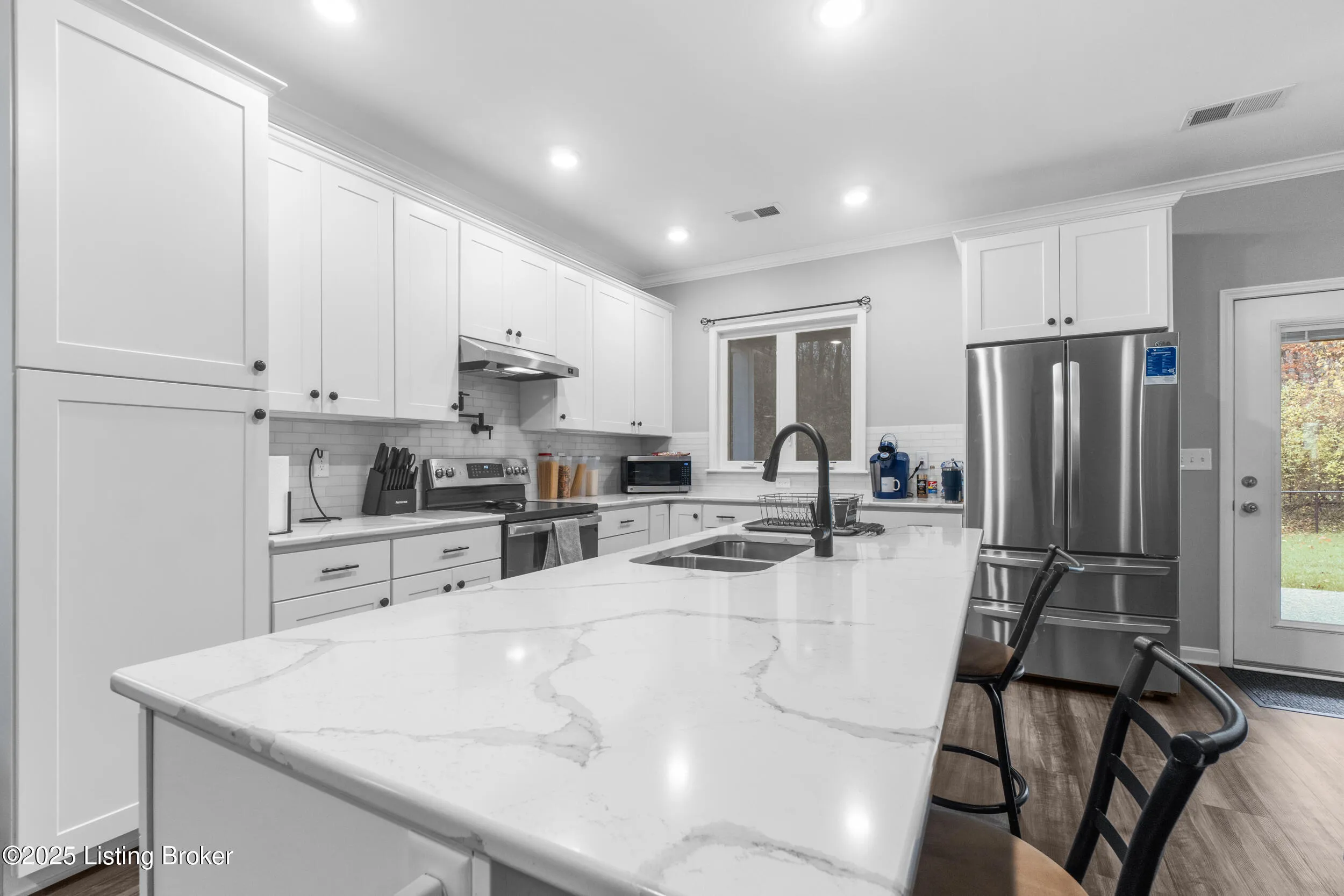 Louisville, Kentucky 40272, United States, 3 Bedrooms Bedrooms, ,2 BathroomsBathrooms,Residential,Active,248887