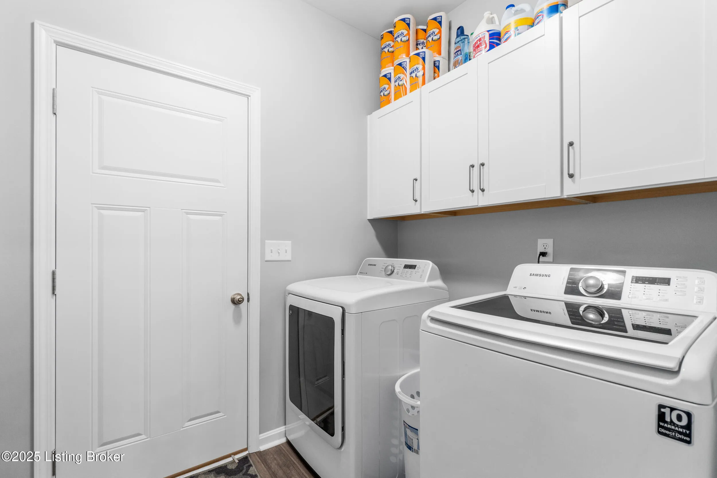 Louisville, Kentucky 40272, United States, 3 Bedrooms Bedrooms, ,2 BathroomsBathrooms,Residential,Active,248887