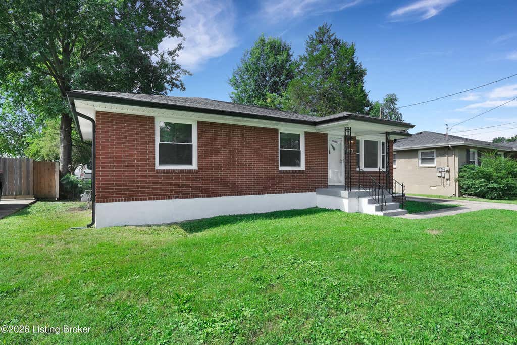 Photo of 4004 Melda Ln, Louisville, KY 40219 (MLS # 1725396)