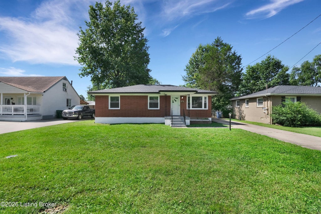 Photo of 4004 Melda Ln, Louisville, KY 40219 (MLS # 1725396)