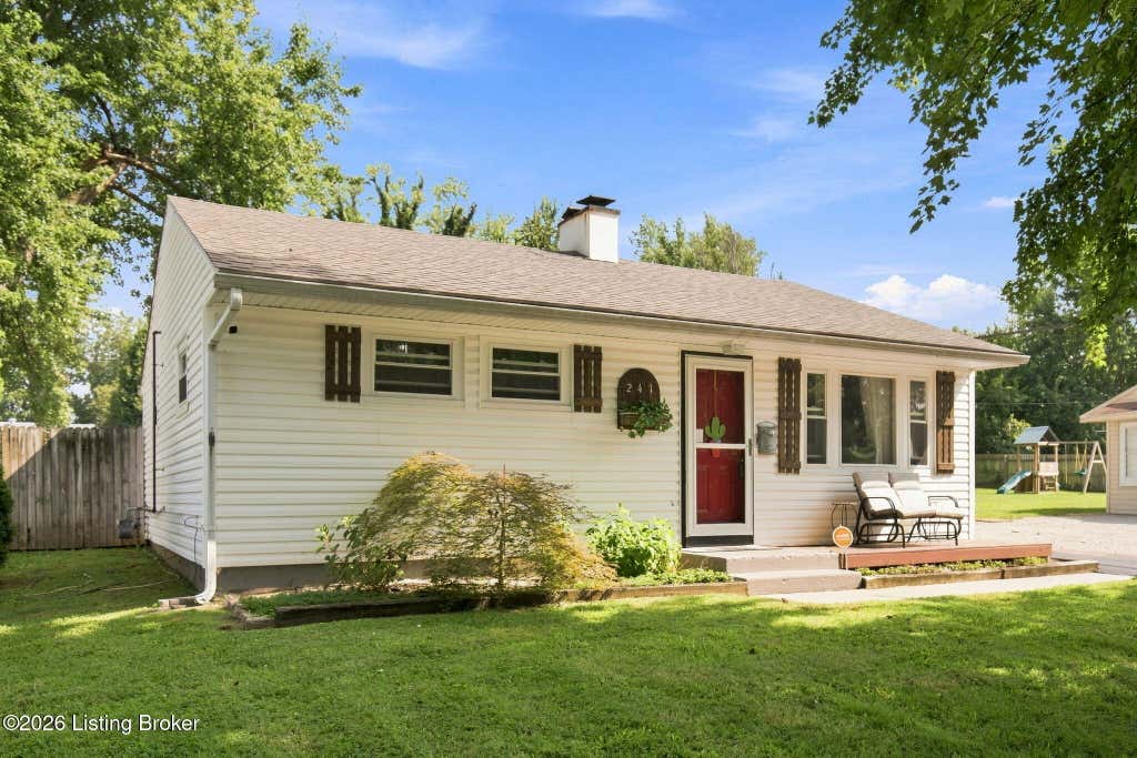 Photo of 241 Derby Ave, Louisville, KY 40218 (MLS # 1727460)