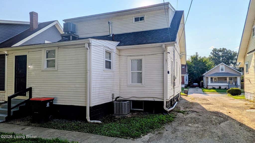 Photo of 309 S 41st St, Louisville, KY 40212 (MLS # 1725580)
