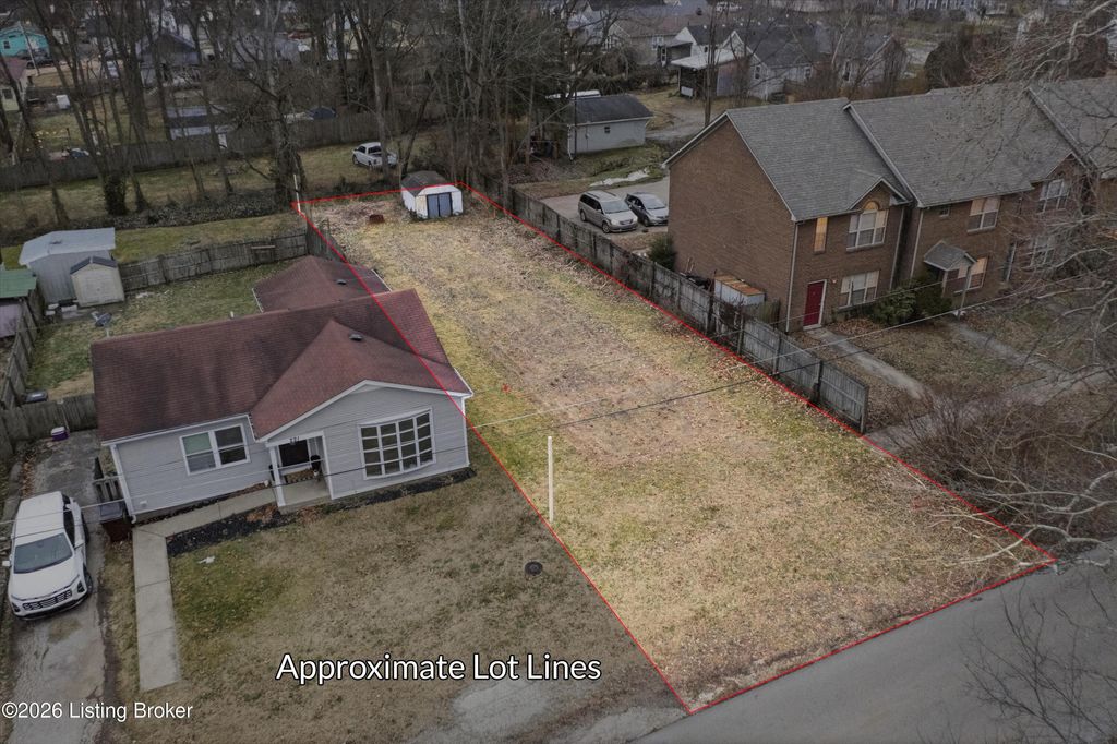 Photo of 217 E Higgins St, Midway, KY 40347 (MLS # 1709775)