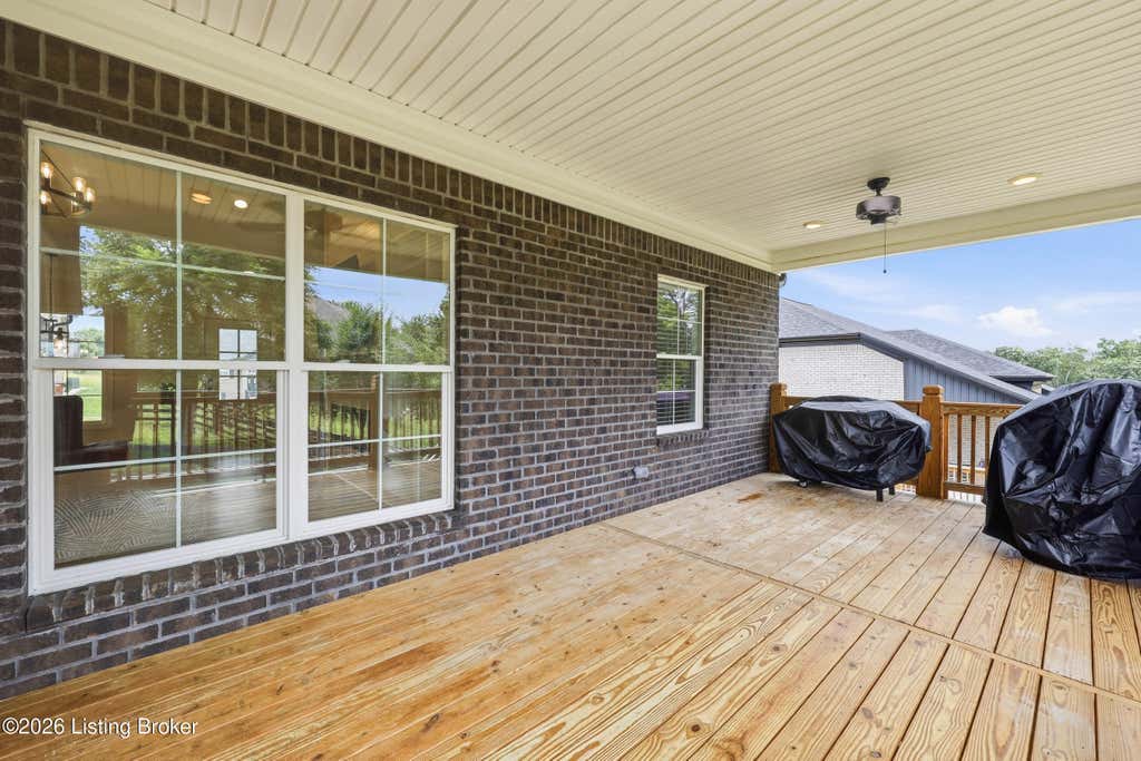 Photo of 139 Wooded Glen Dr, Mt Washington, KY 40047 (MLS # 1723608)