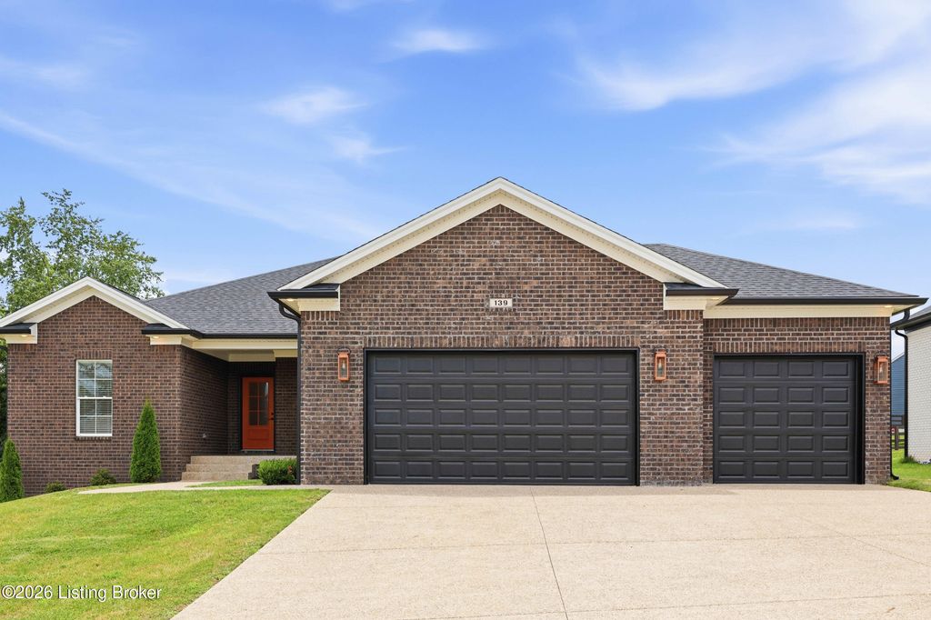 Photo of 139 Wooded Glen Dr, Mt Washington, KY 40047 (MLS # 1723608)