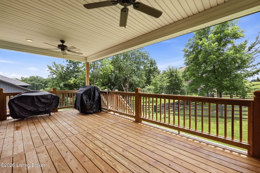 Photo of 139 Wooded Glen Dr, Mt Washington, KY 40047 (MLS # 1723608)