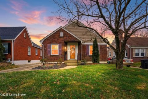 Photo of 1034 Hess Ln, Louisville, KY 40217 (MLS # 1706169)