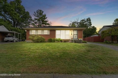Photo of 3113 Talisman Rd, Louisville, KY 40220 (MLS # 1700171)