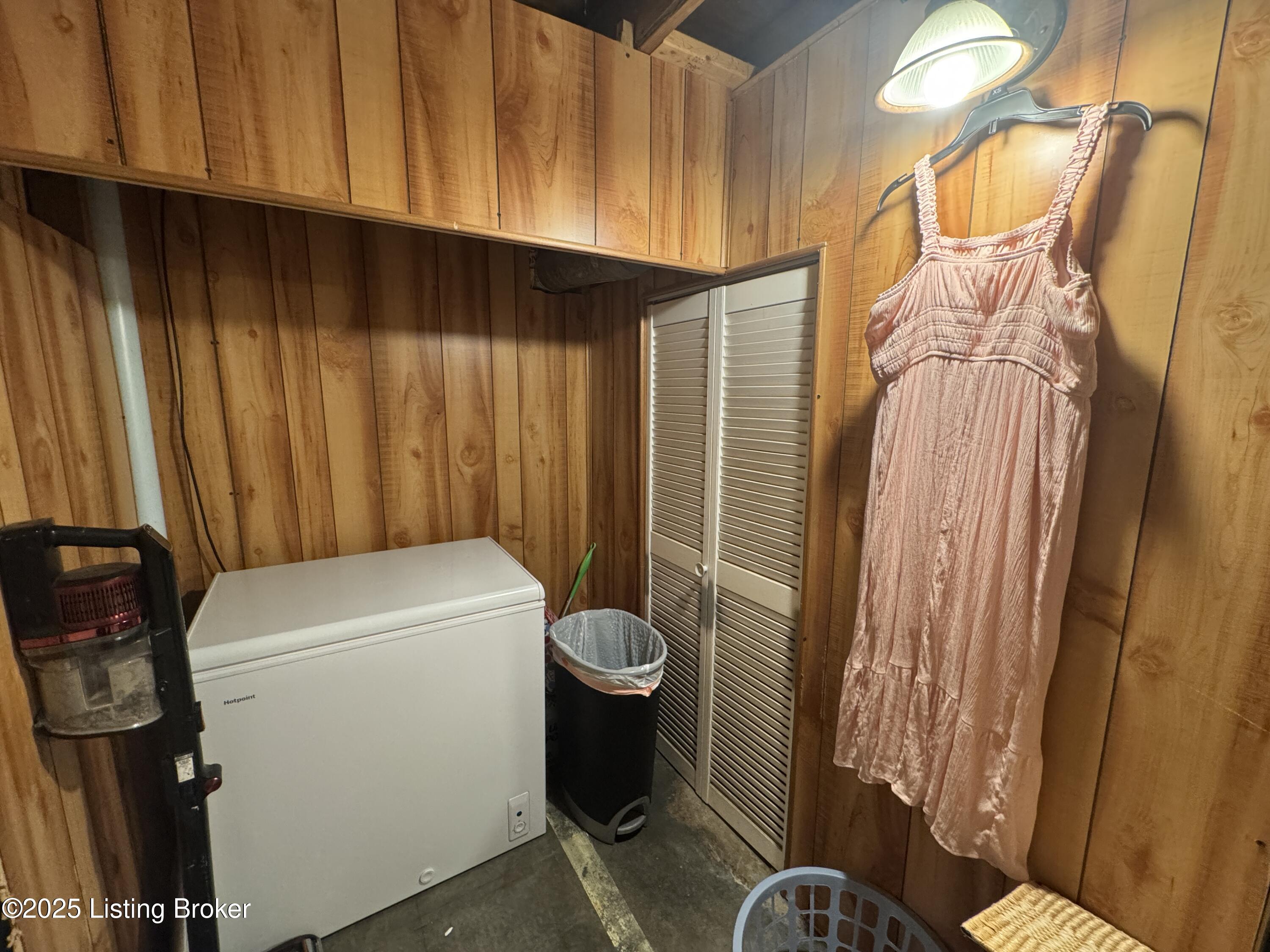 7724 Kim Dr, Louisville, Pennsylvania image 25