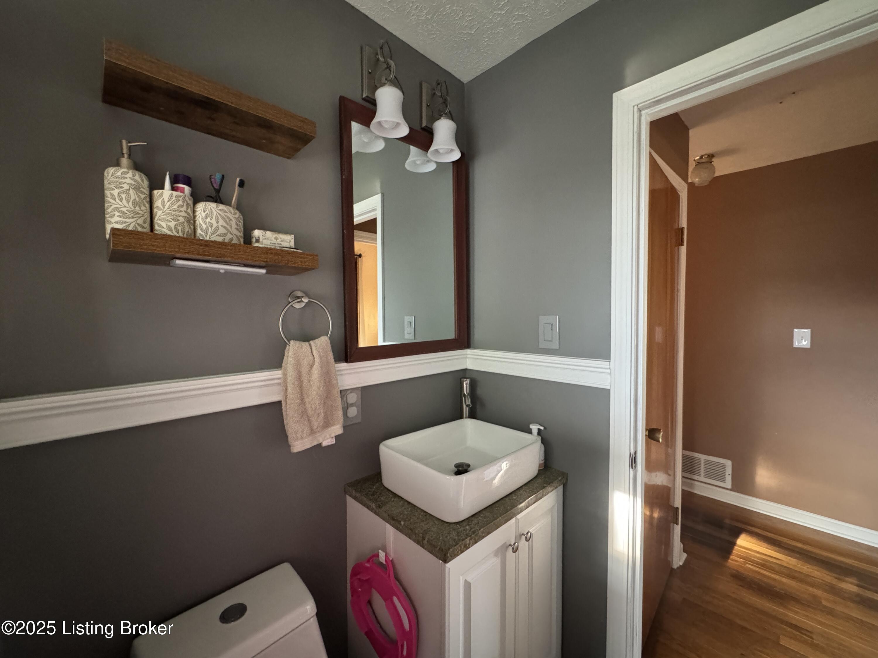 7724 Kim Dr, Louisville, Pennsylvania image 10