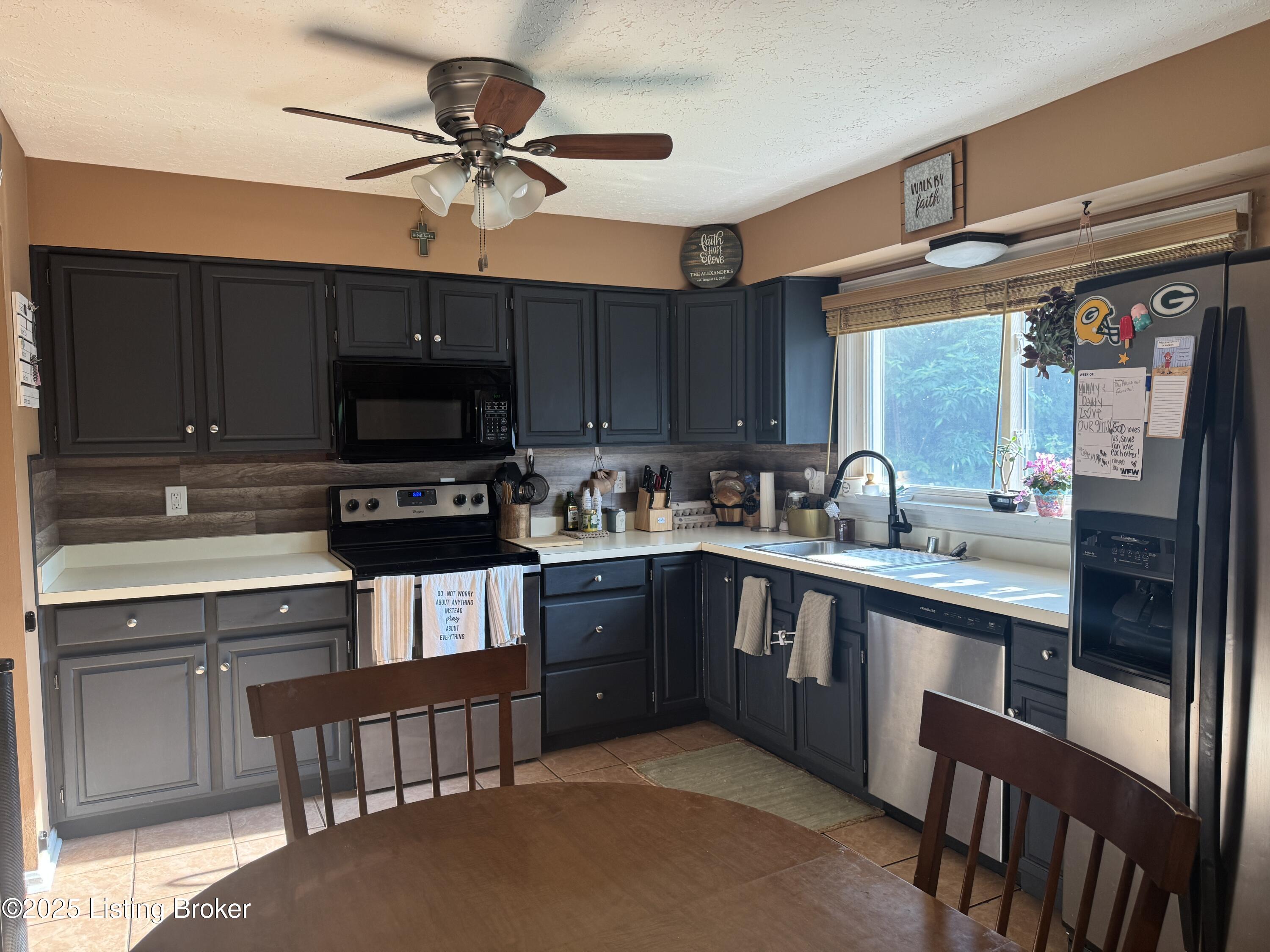 7724 Kim Dr, Louisville, Pennsylvania image 7