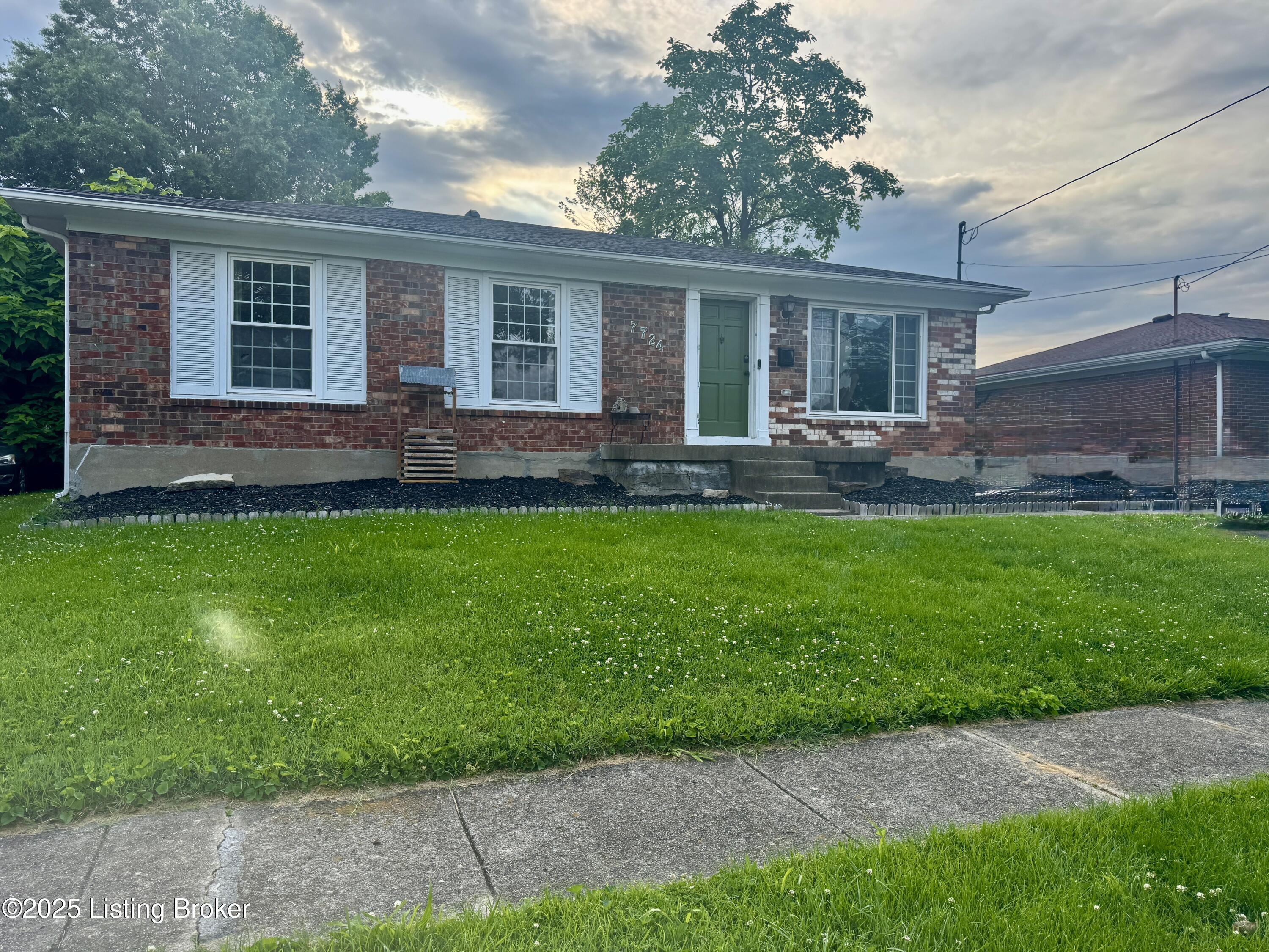 7724 Kim Dr, Louisville, Pennsylvania image 1