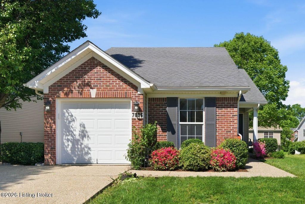 Photo of 7006 Little Oak Ct, Louisville, KY 40291 (MLS # 1713105)