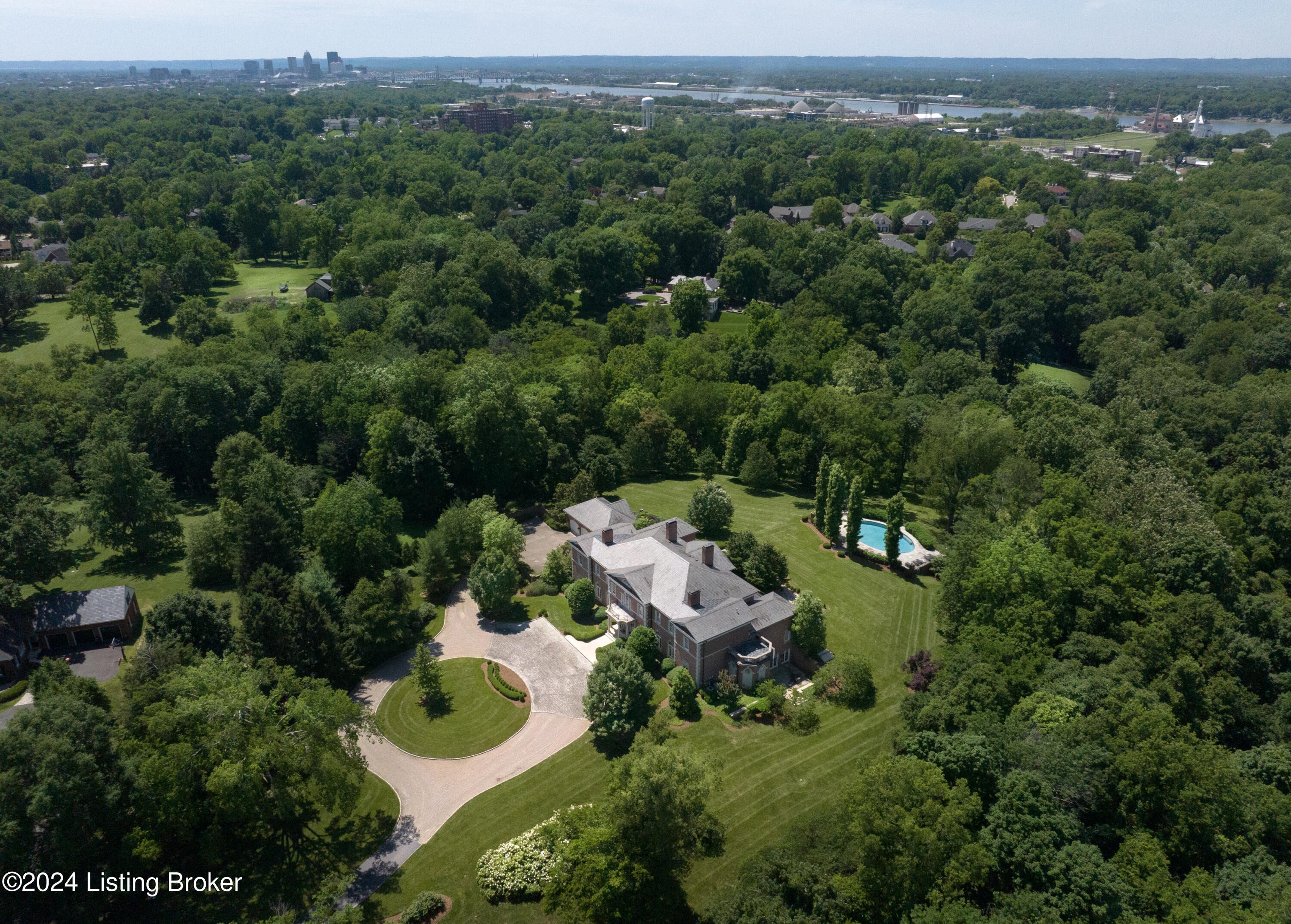 11 Overbrook Rd, Louisville, Kentucky image 2