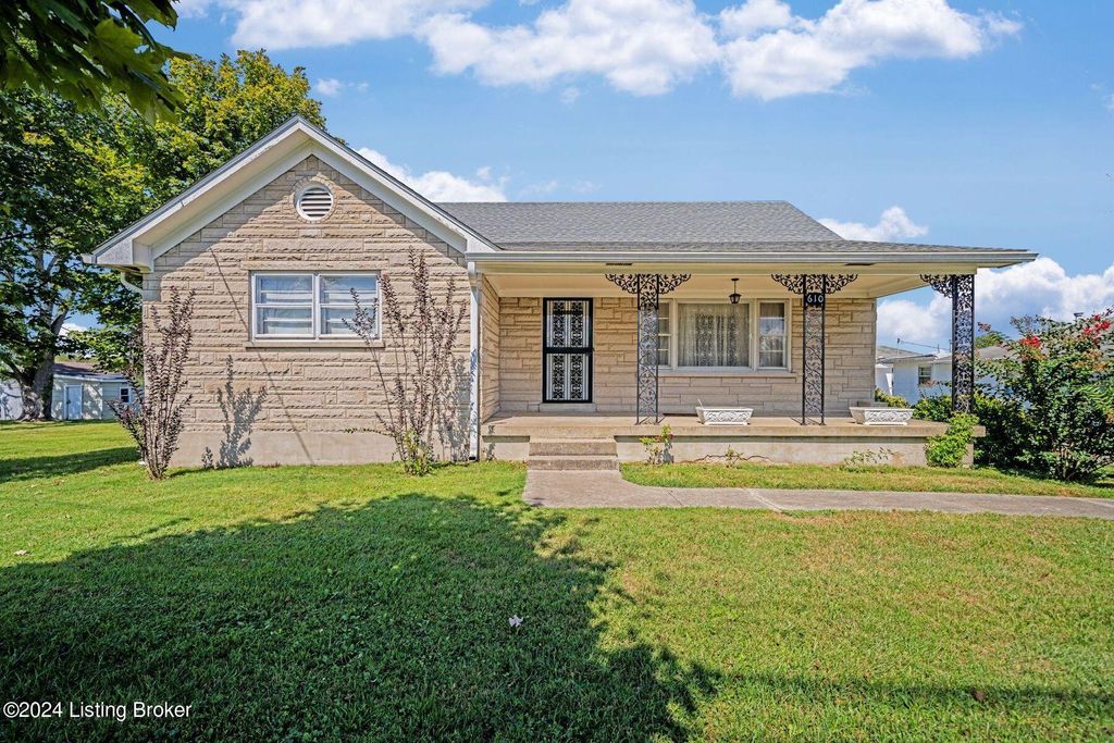 Photo of 610 Cedar Grove Rd, Shepherdsville, KY 40165 (MLS # 1706609)