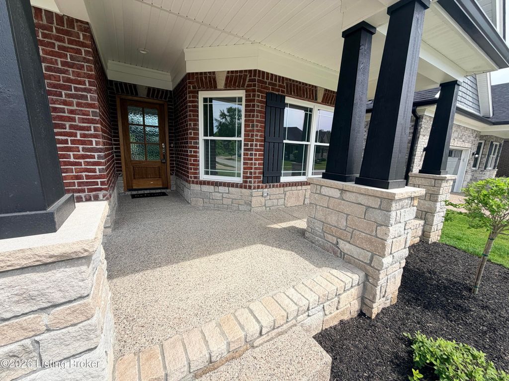 Photo of 7509 Pavilion Park Rd, Louisville, KY 40214 (MLS # 1719076)