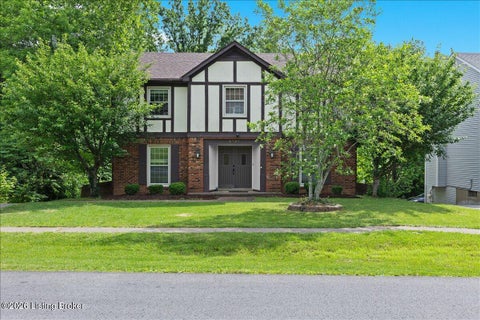 Homes For Sale - 4341 Accomack Dr<br/> Louisville, KY 40241