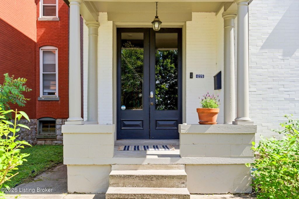 Photo of 1226 E Breckinridge St, Louisville, KY 40204 (MLS # 1717528)