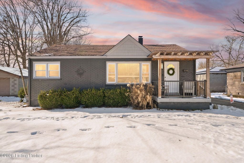 Photo of 4050 Addison Ln, Louisville, KY 40216 (MLS # 1708786)