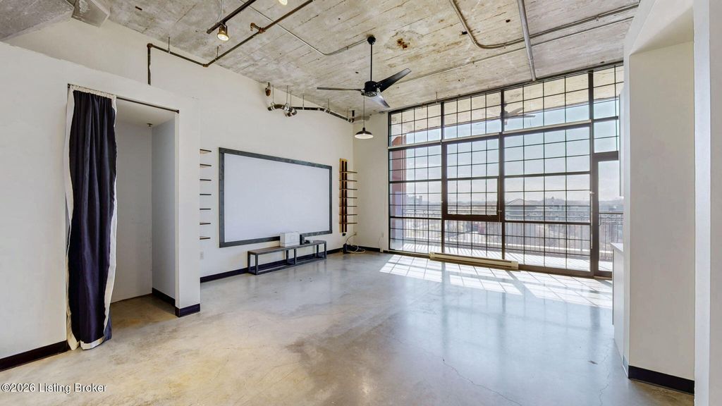 Photo of 2520 S 3rd St #415, Louisville, KY 40208 (MLS # 1709821)