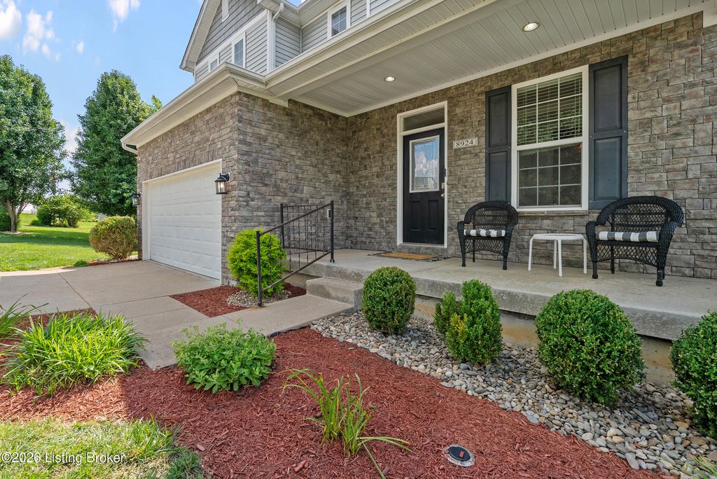 Photo of 8924 Meadow Sweet Way, Louisville, KY 40228 (MLS # 1721409)
