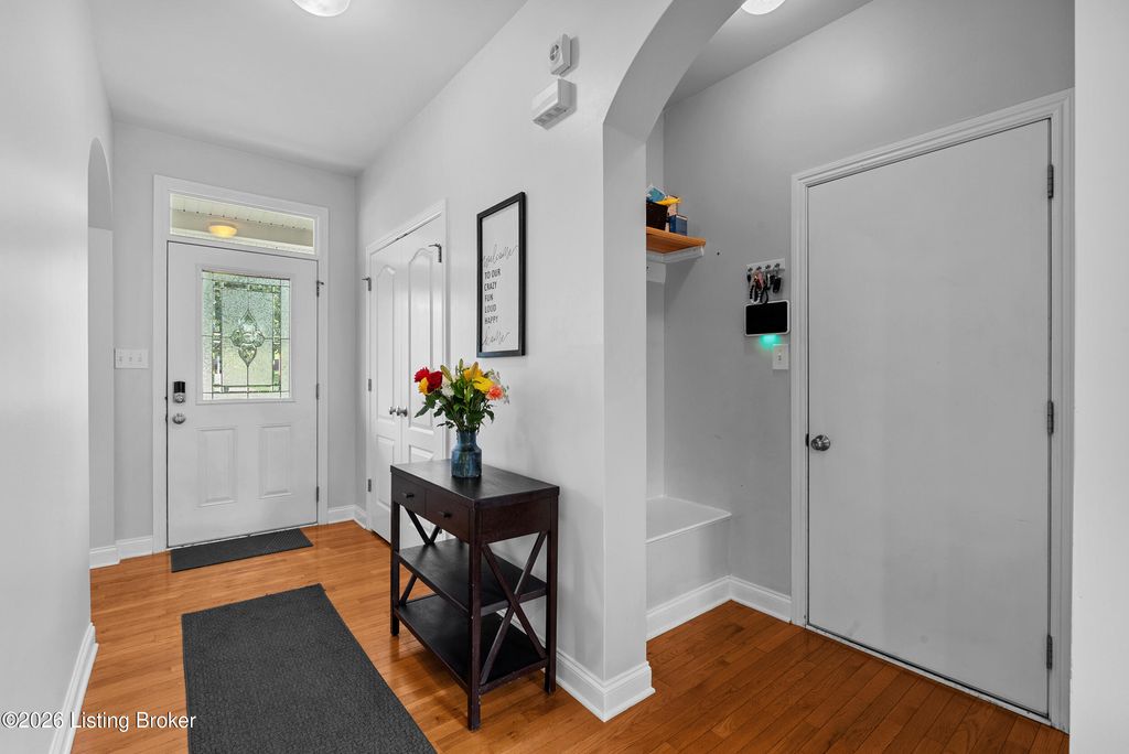 Photo of 8924 Meadow Sweet Way, Louisville, KY 40228 (MLS # 1721409)