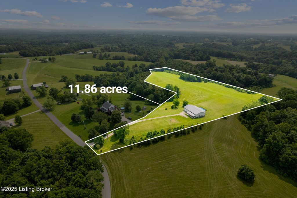 Photo of 1750 Greens Chapel Rd, Bloomfield, KY 40008 (MLS # 1704783)