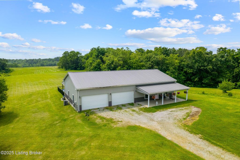 Photo of 1750 Greens Chapel Rd, Bloomfield, KY 40008 (MLS # 1704783)