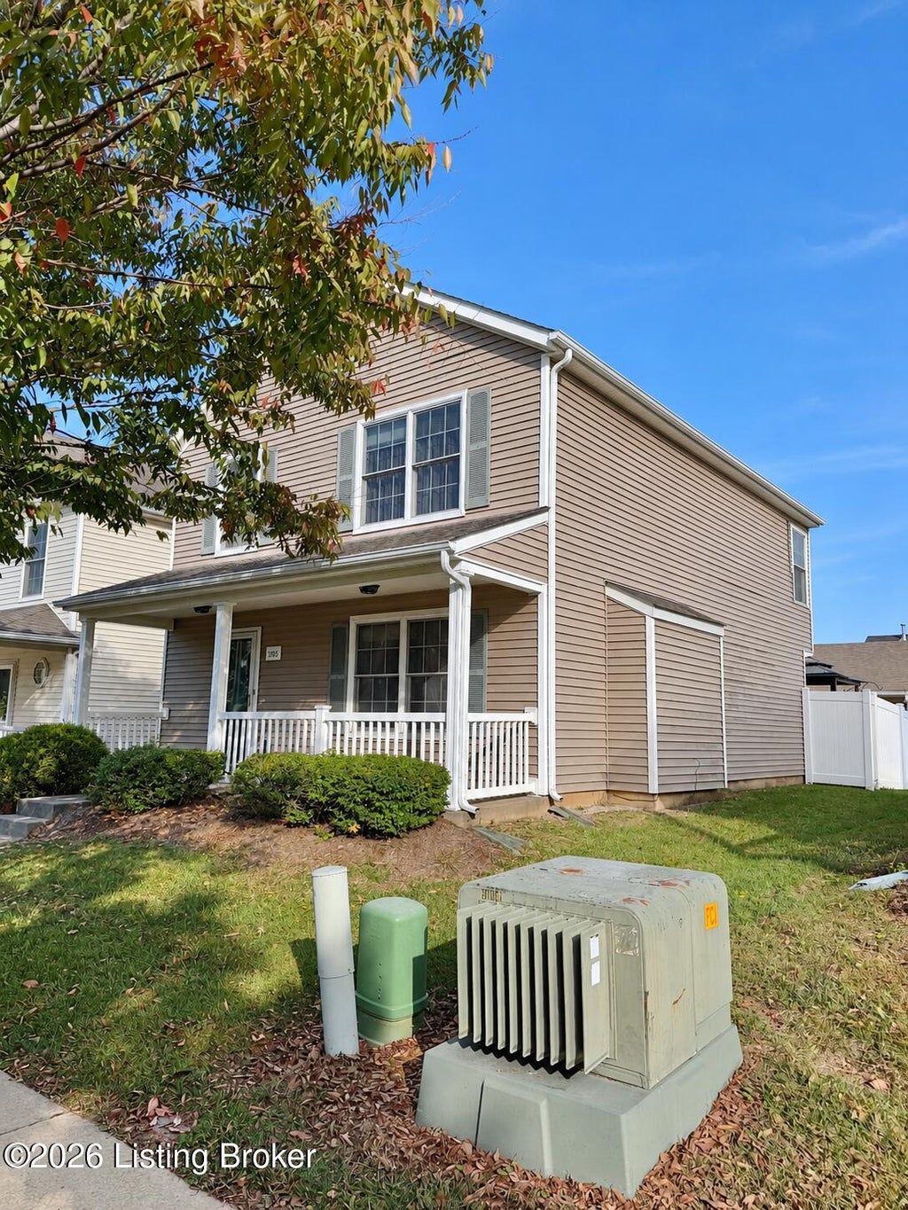 Photo of 7005 Osprey Ridge Dr, Louisville, KY 40228 (MLS # 1732831)