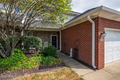 Condo For Sale - 13650 Pinnacle Gardens Cir<br/> Louisville, KY 40245
