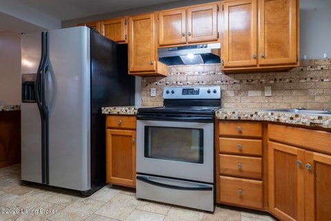 Tiny photo for 2043 Douglass Blvd #APT 21, Louisville, KY 40205 (MLS # 1730981)