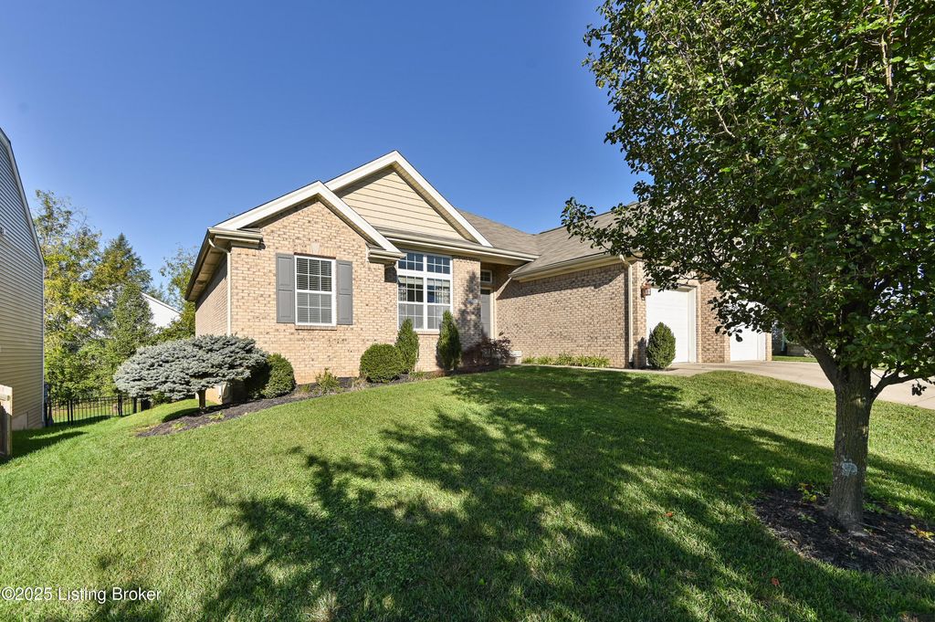 Photo of 220 Rockcrest Way, Louisville, KY 40245 (MLS # 1700680)