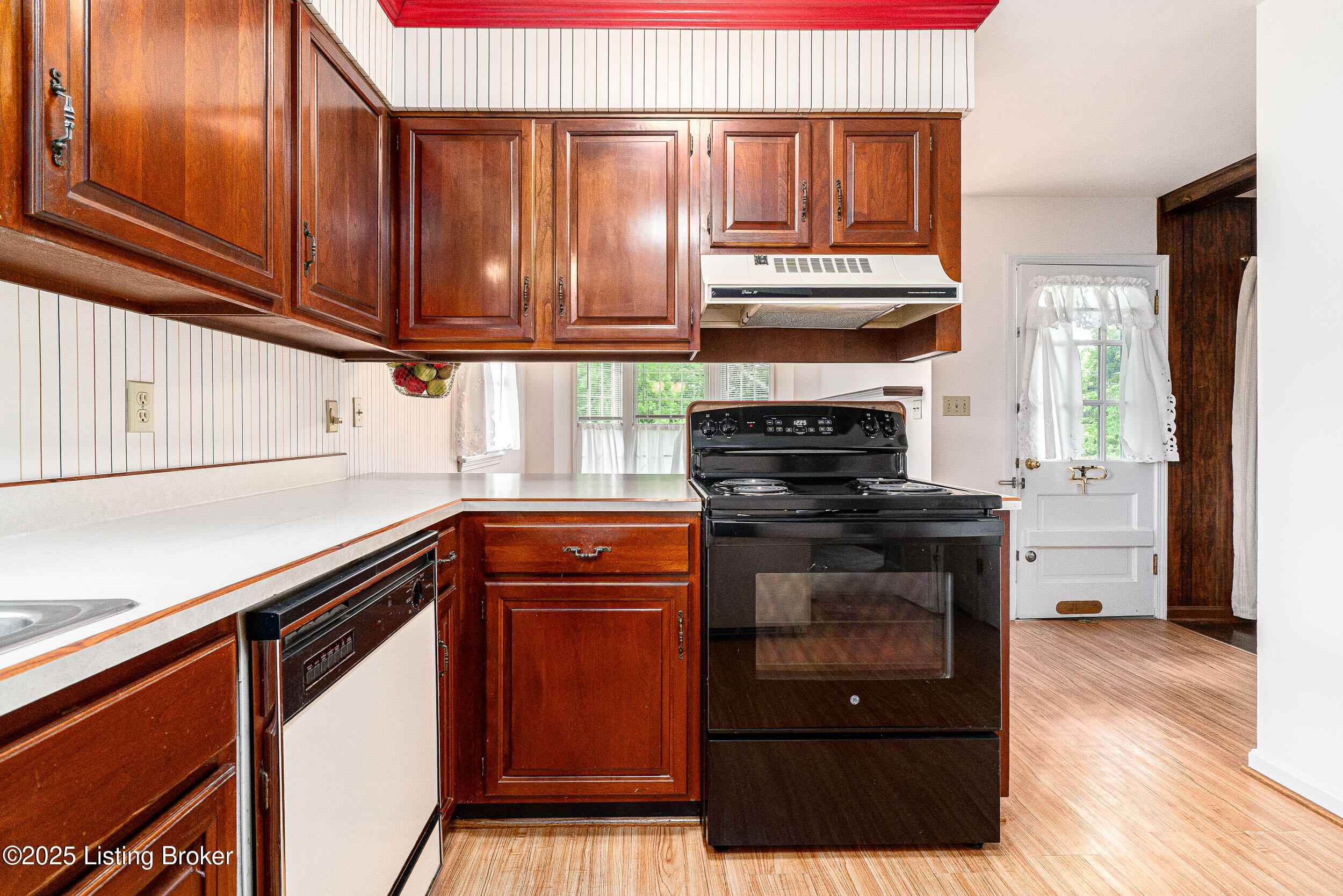 3507 Gonewind Dr, Louisville, Pennsylvania image 23