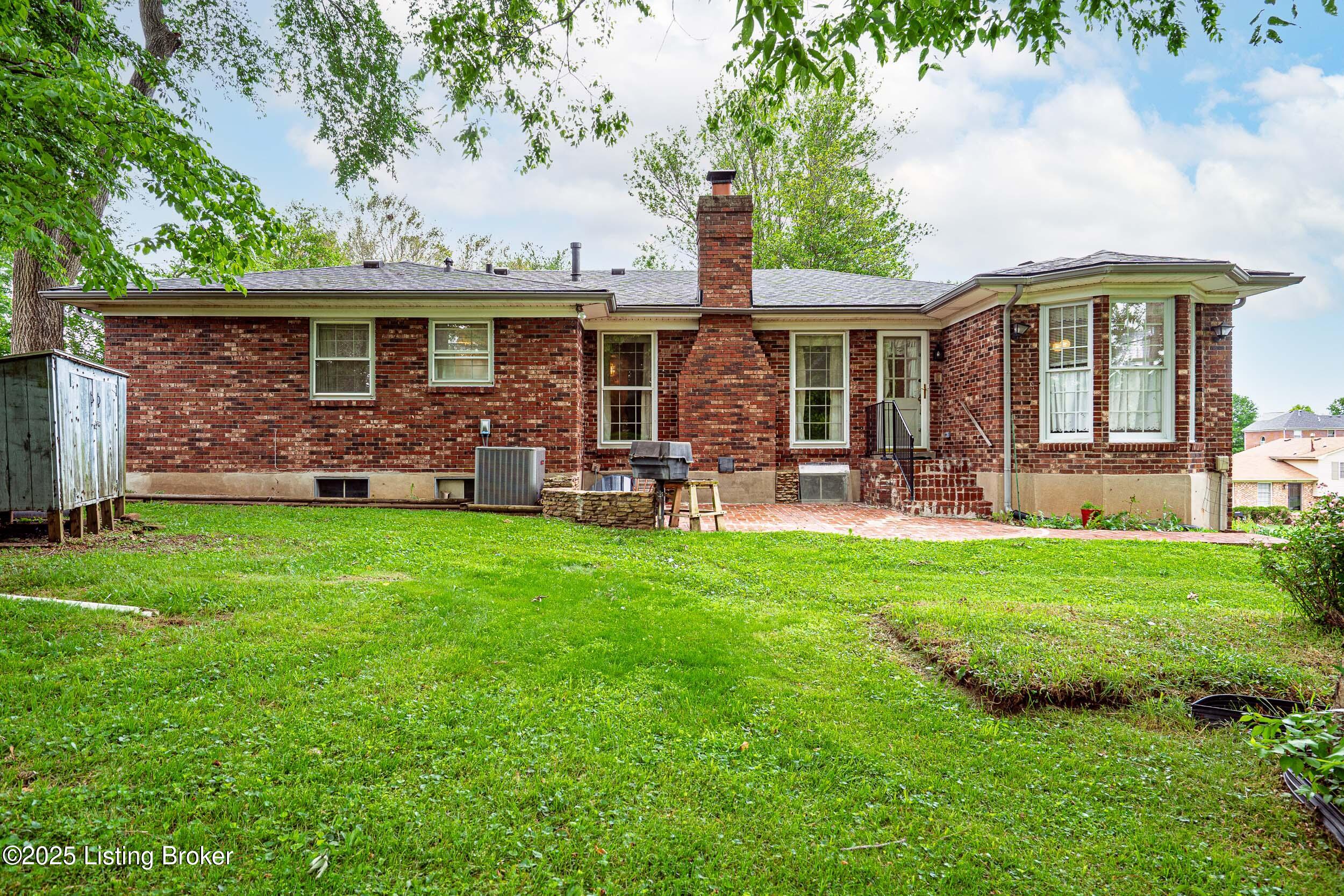 3507 Gonewind Dr, Louisville, Pennsylvania image 6