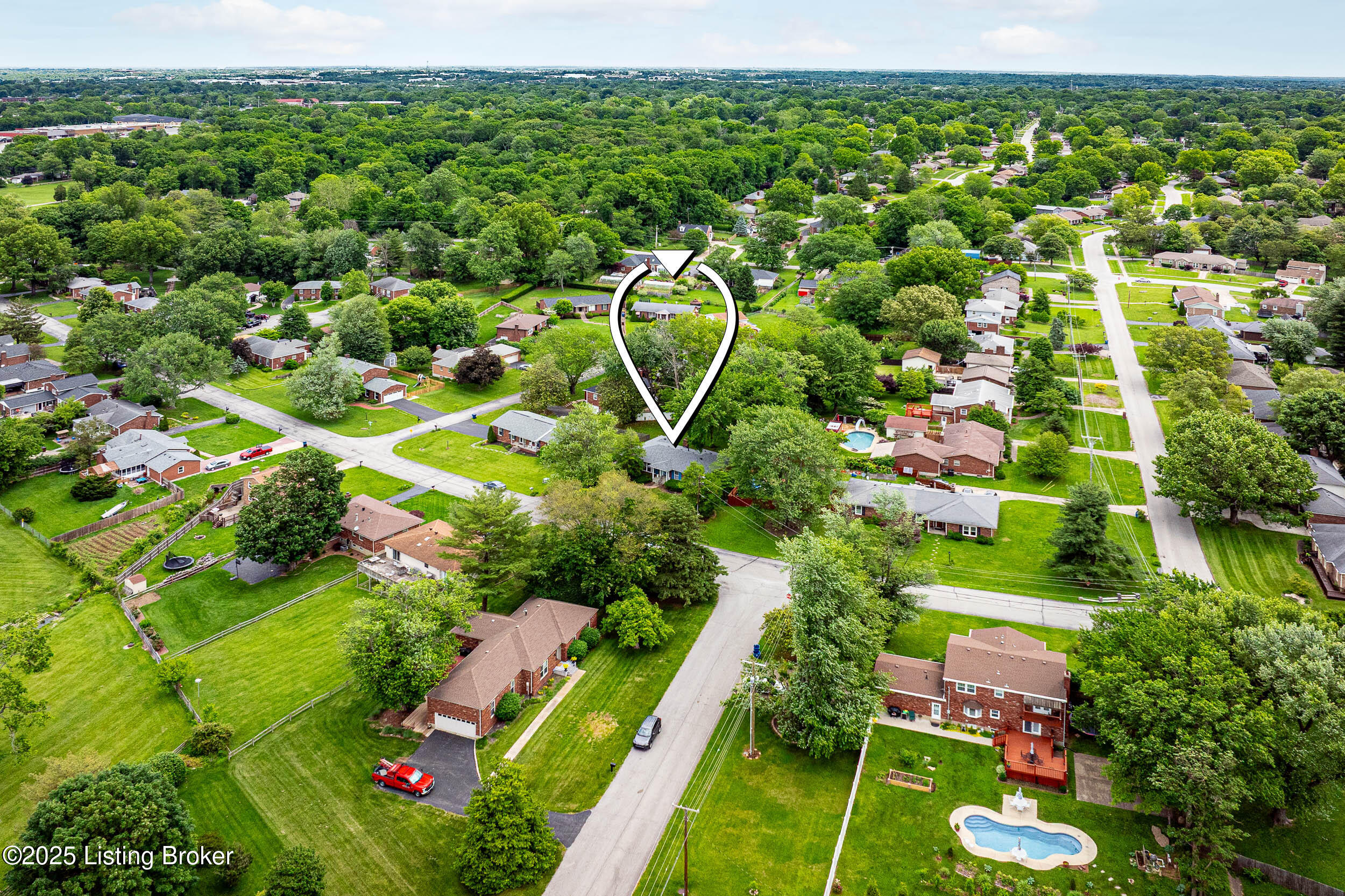 3507 Gonewind Dr, Louisville, Pennsylvania image 9