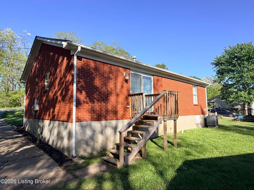 Photo of 1460 Martin Rd, Carrollton, KY 41008 (MLS # 1715070)