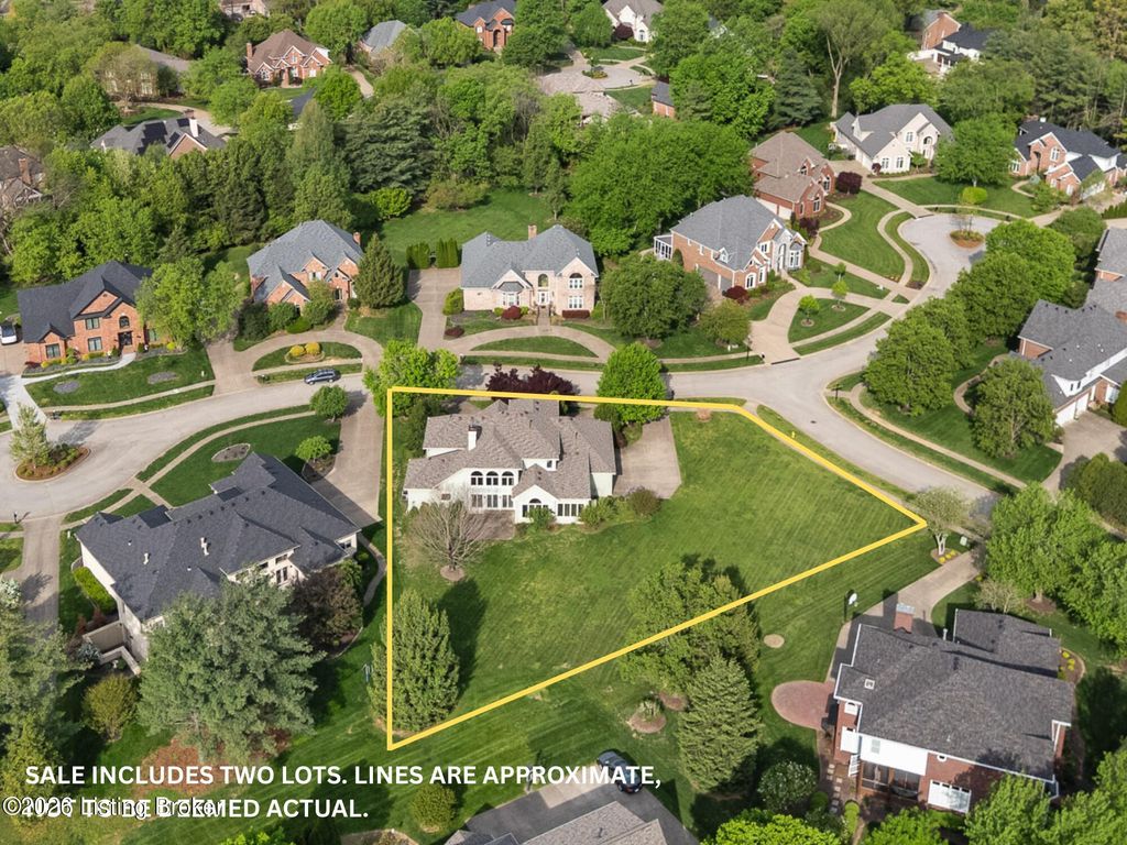 Photo of 6509 Mt Batten Ct, Prospect, KY 40059 (MLS # 1715069)