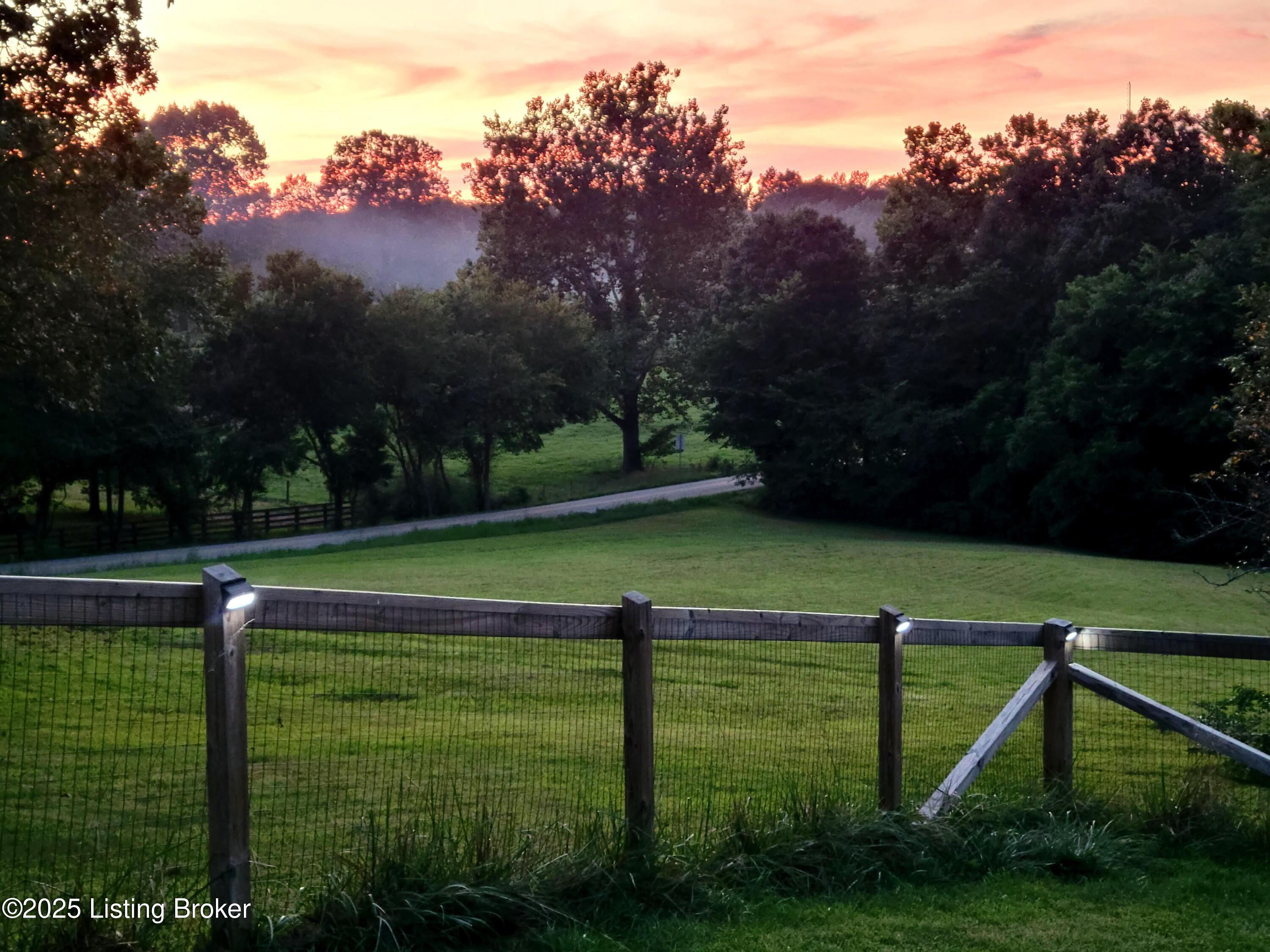 7657 Loretto Rd, Loretto, Kentucky image 3