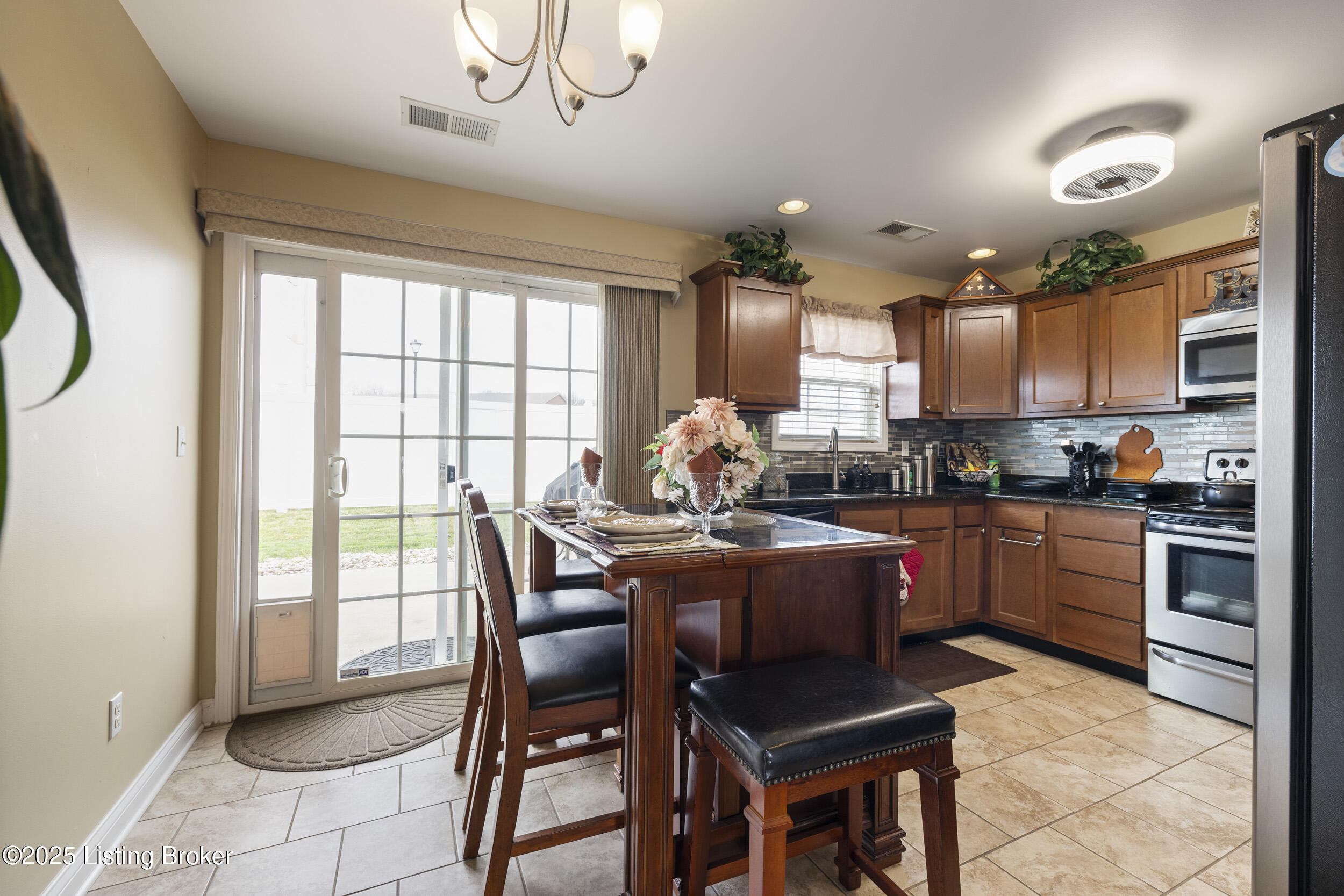 133A Little Oak Ct, Elizabethtown, Kentucky image 9